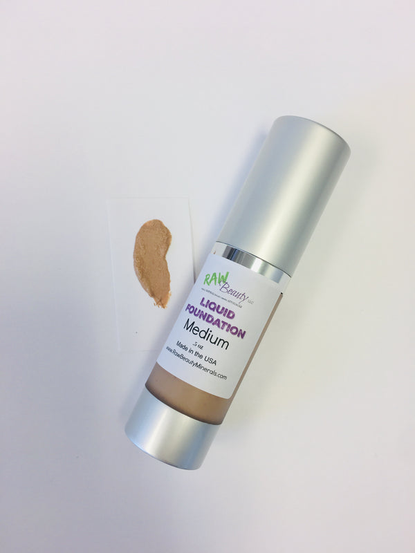 natural liquid foundation in medium for airbrushed makeup look all day